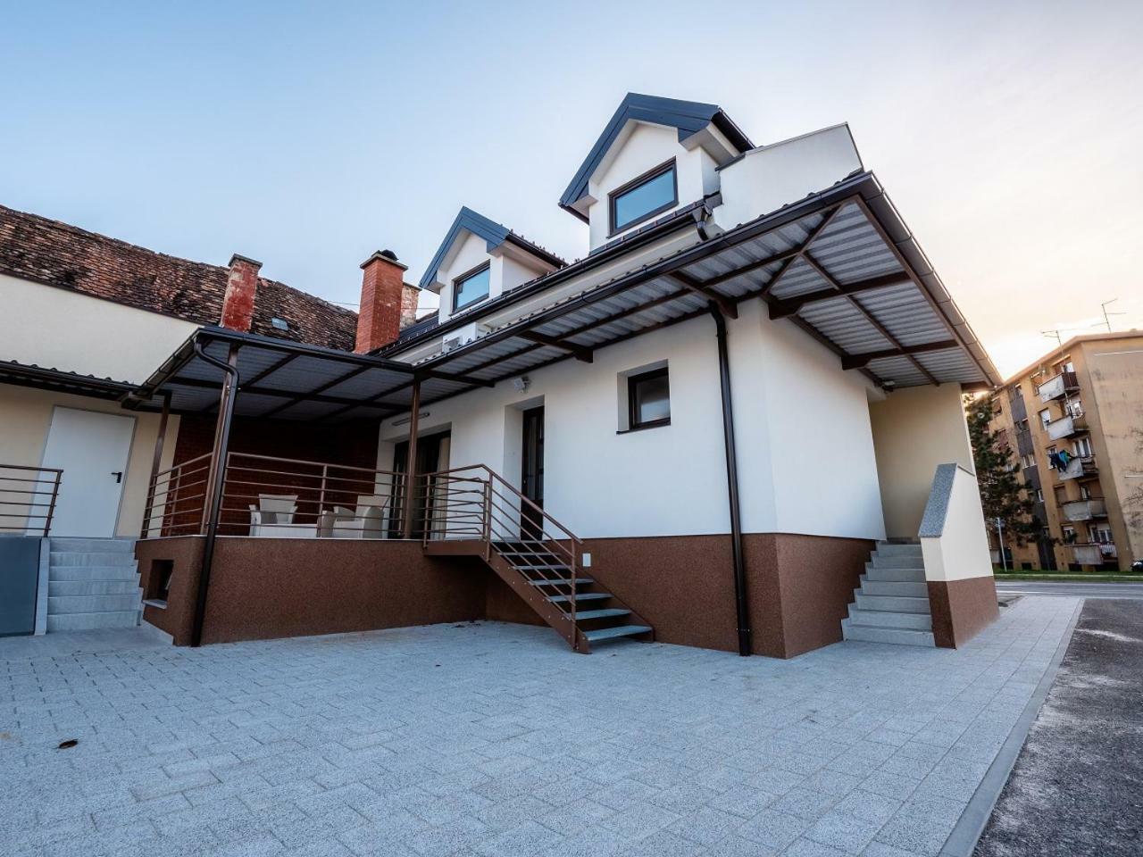 Eva Rooms & Studio Apartment Karlovac Exterior foto